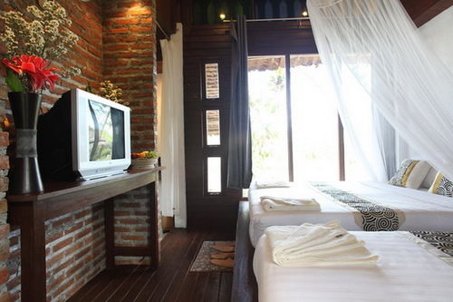 Отель Pai Hillside Resort