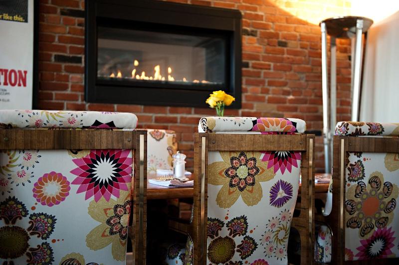 ホテル Retro Suites