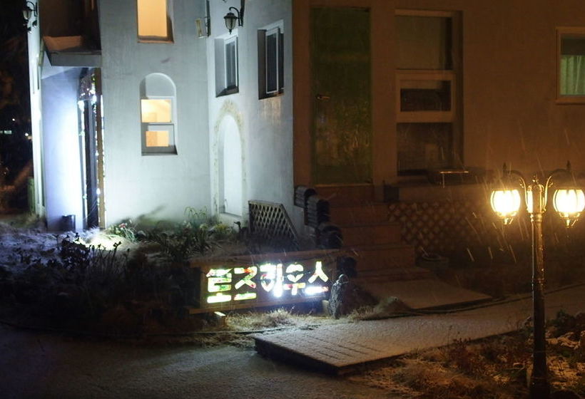 Hotel Black Rose House