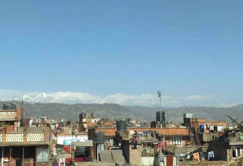 هتل Sunny Guest House And Cafe