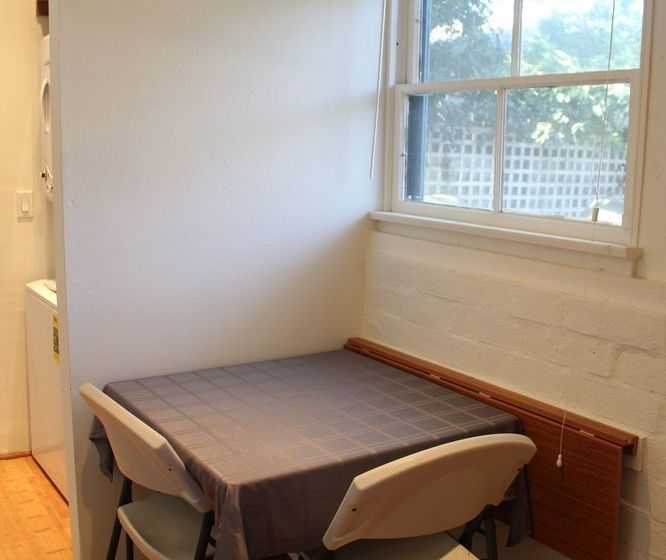 Jewel West La Santa Monica