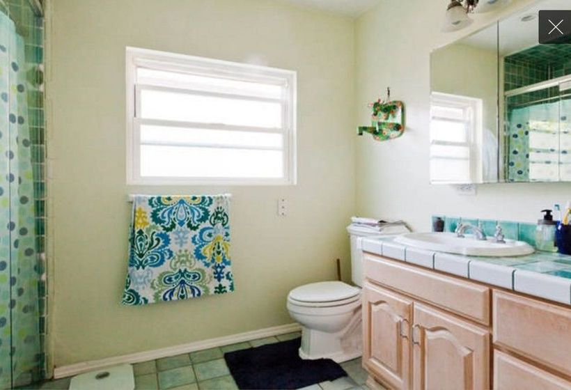 Jewel West La Santa Monica