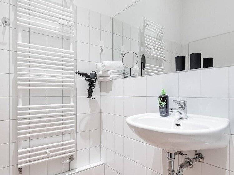 Limehome Berlin Malmöer Straße