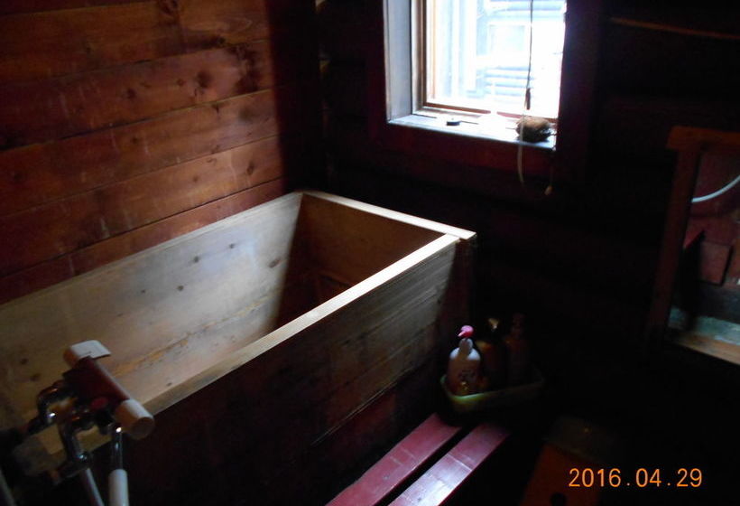 Log Yukari Guest House