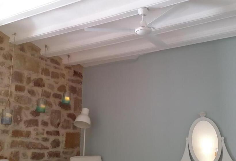 Albergue Valderrobres Auto Check In