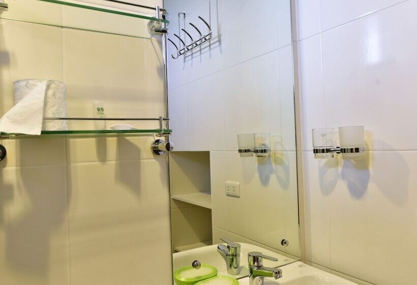 Anahaw Apartments Whitebeach