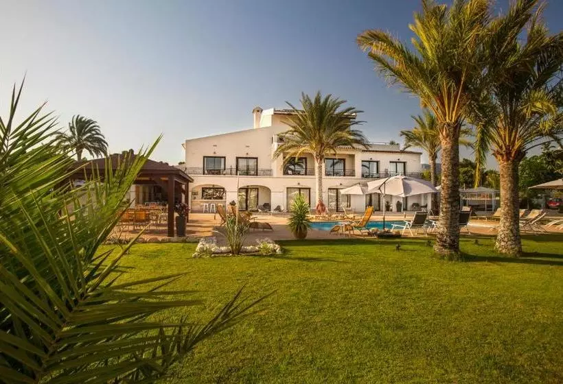 Aparthotel Camp El Planet