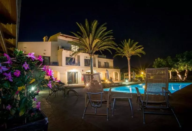 Aparthotel Camp El Planet