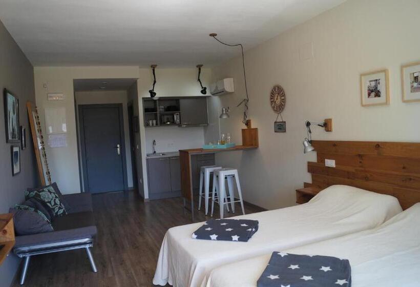 Aparthotel Camp El Planet