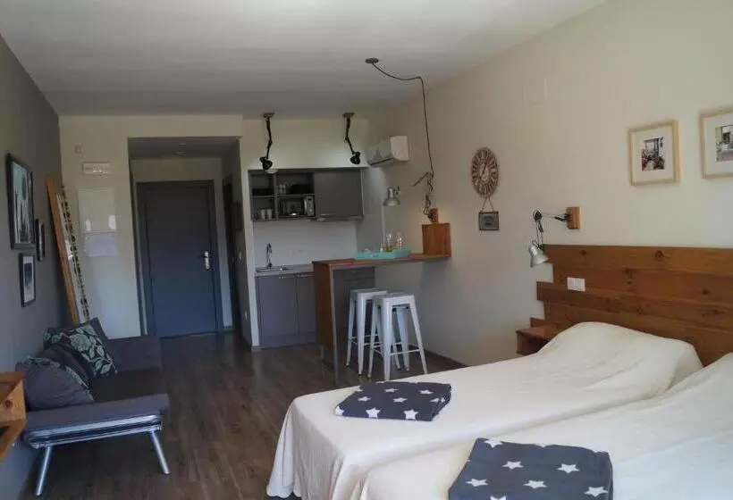 Aparthotel Camp El Planet