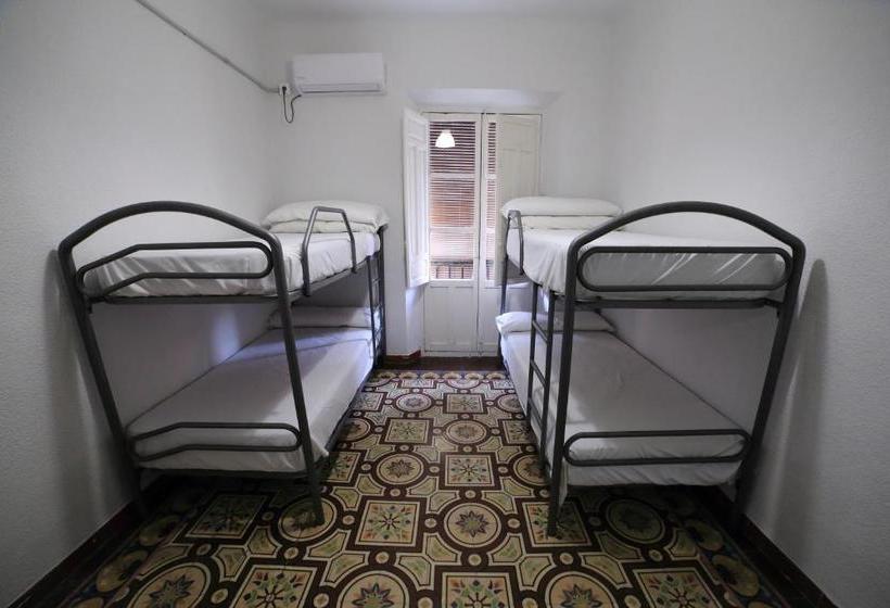 تختخواب و صبحانه Cathedral Rooms & Houses