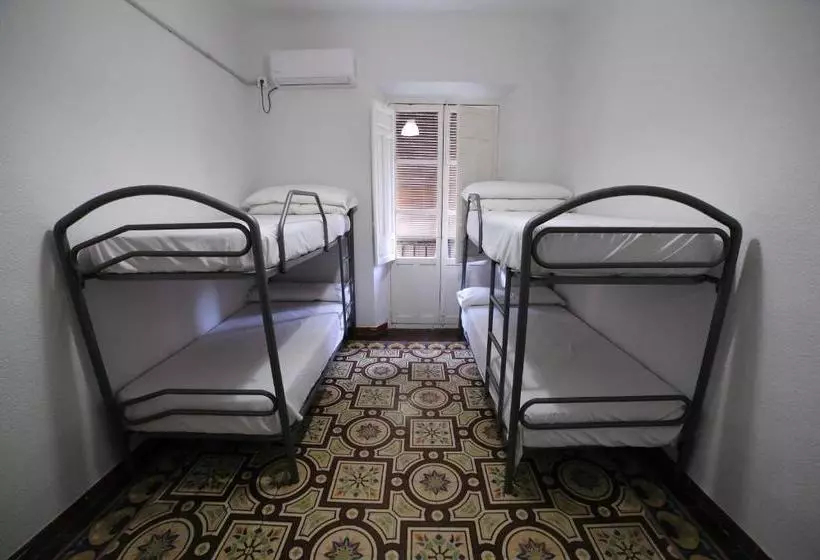 تختخواب و صبحانه Cathedral Rooms & Houses