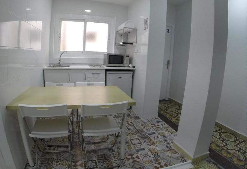 تختخواب و صبحانه Cathedral Rooms & Houses