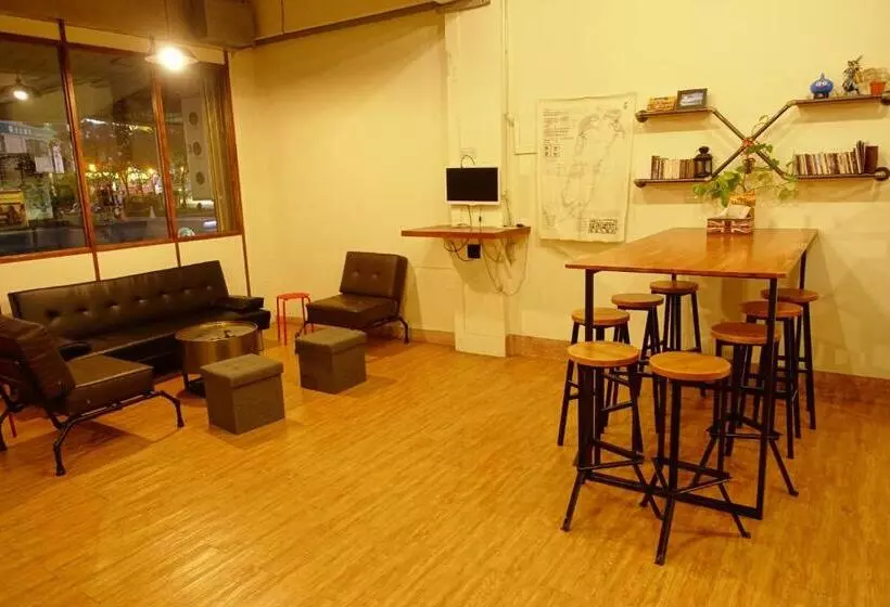 Chiayi Petite Hostel