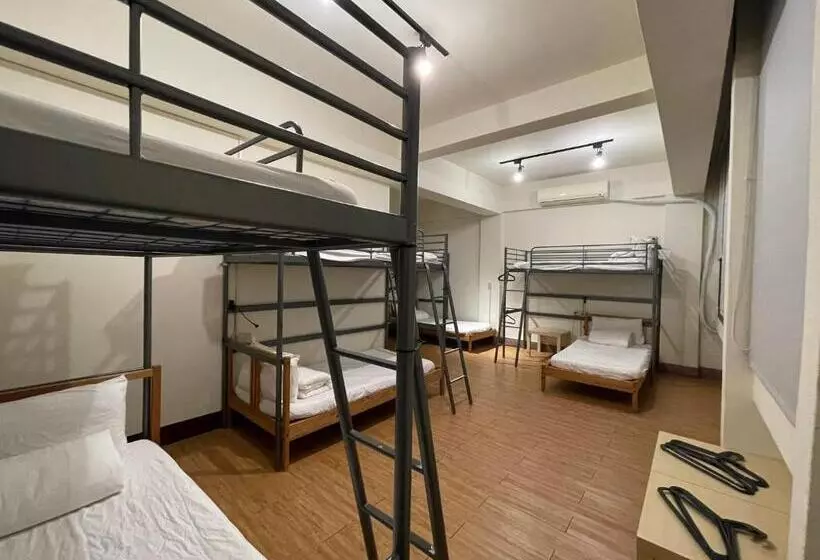 Chiayi Petite Hostel