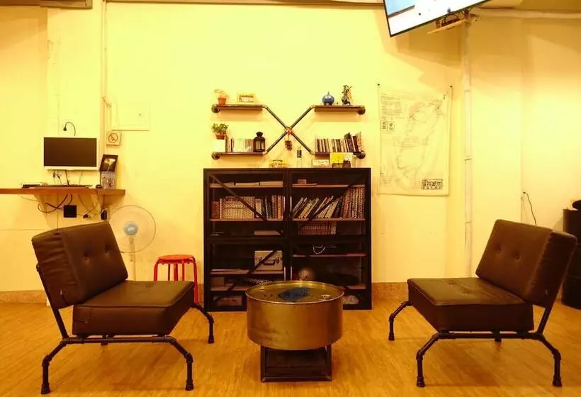 Chiayi Petite Hostel