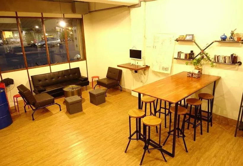 Chiayi Petite Hostel