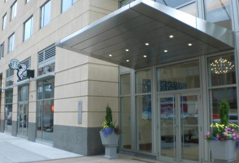 Global Luxury Suites Fenway