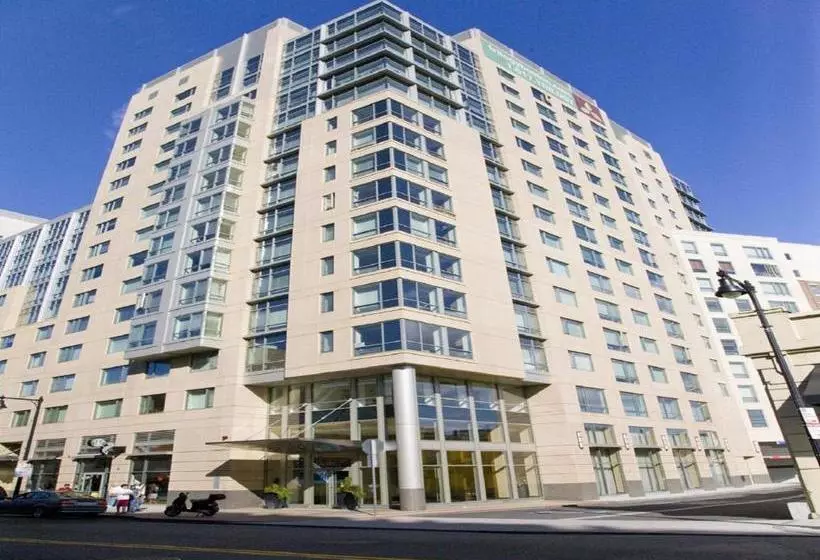 Global Luxury Suites Fenway