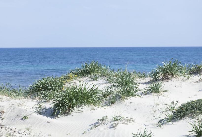 مسافرخانه Spiaggiabella Resort