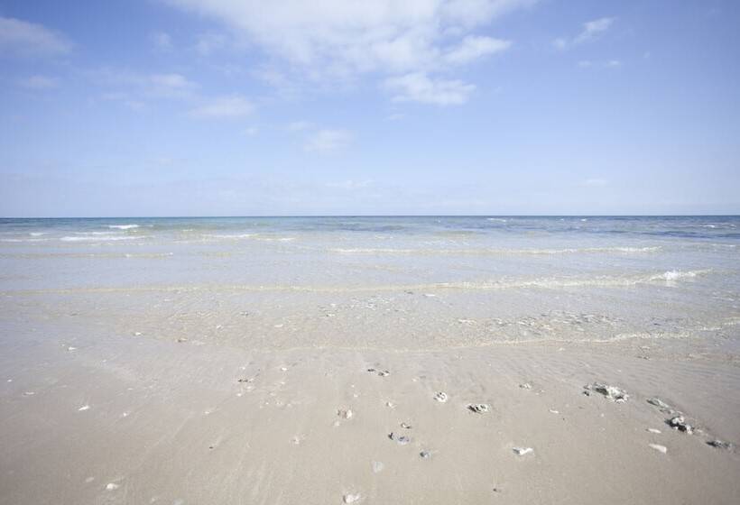 مسافرخانه Spiaggiabella Resort