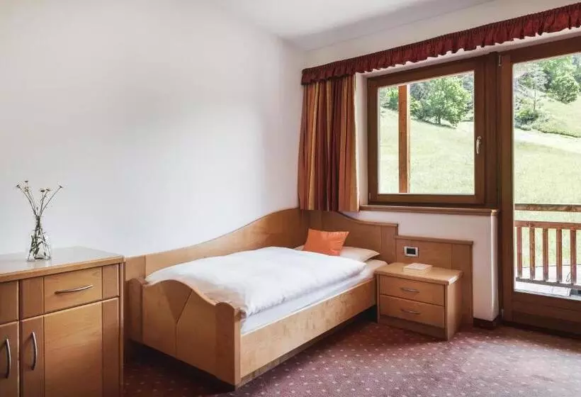 Berghotel Majarei