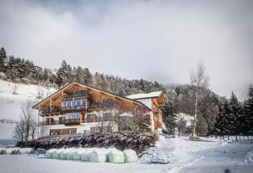 Berghotel Majarei