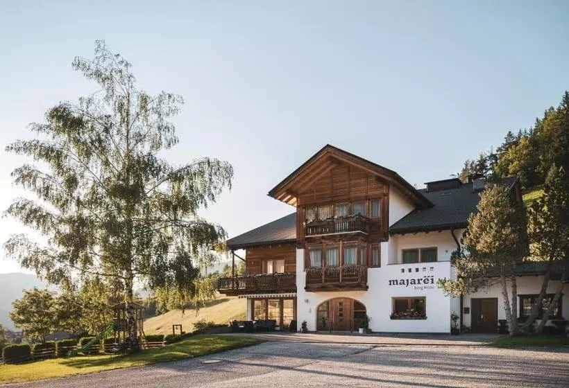 Berghotel Majarei