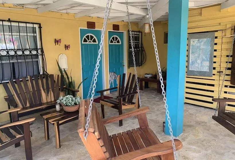 ホテル All Seasons Belize