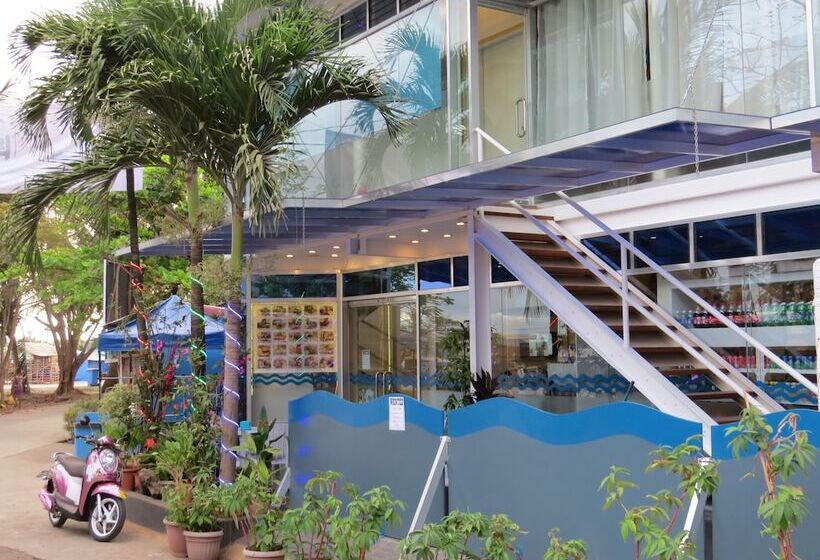 בית מלון כפרי Alon Travelers Lodge