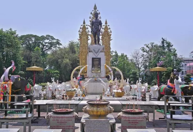 هتل B2 Chiang Rai Boutique & Budget
