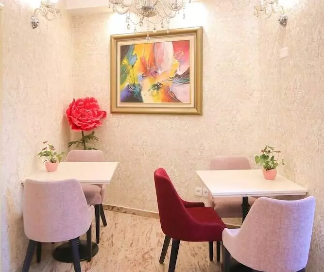 Boutique Hotel Asteria
