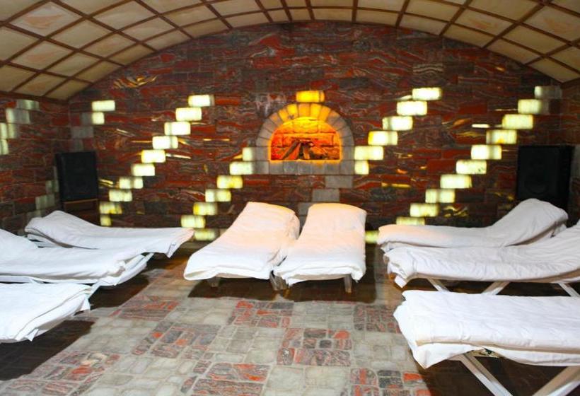 בית מלון כפרי Korall Adlerkurort