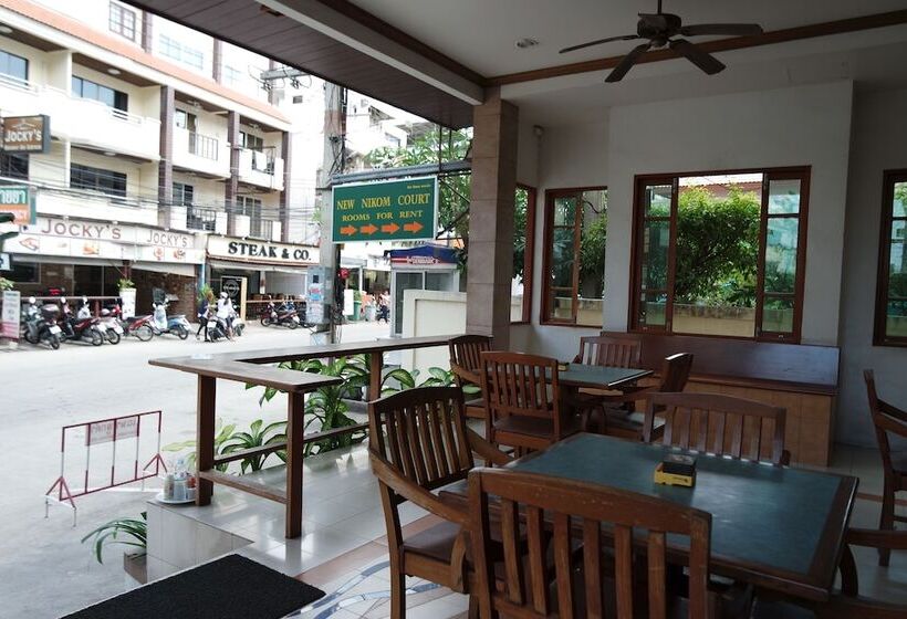 בית מלון כפרי New Nikom Court