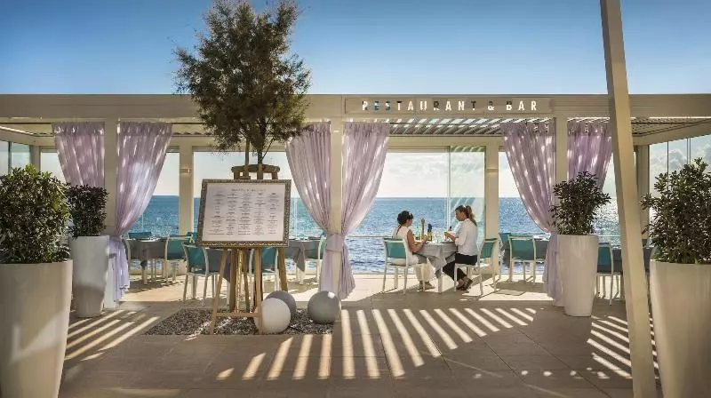 Hotelli Rivalmare Boutique