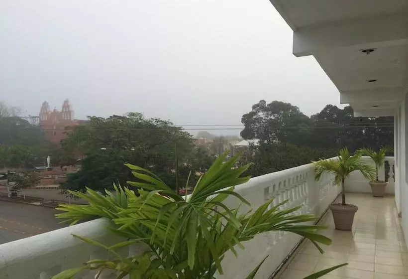 田舎風ホテル Villa Antonia
