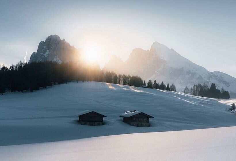 בית מלון כפרי Sensoria Dolomites