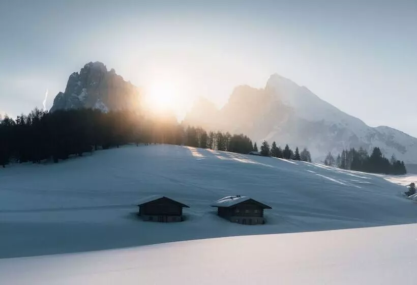 Hotelli Sensoria Dolomites