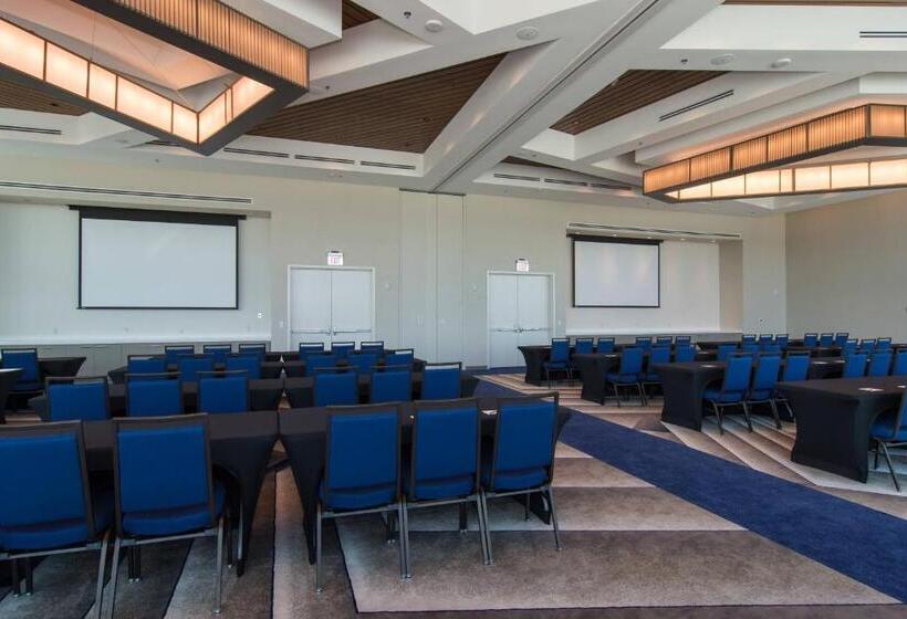 هتل Springhill Suites By Marriott Charlotte City Center