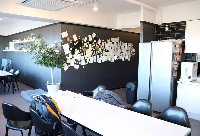 Mozzi Hostel