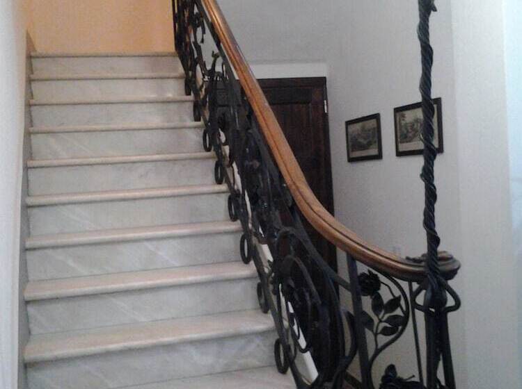 پانسیون Little Garden Donatello