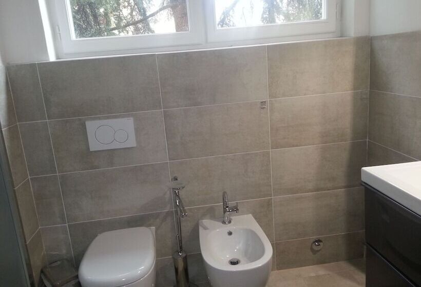 پانسیون Little Garden Donatello