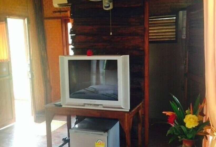 پانسیون Montri Garden House