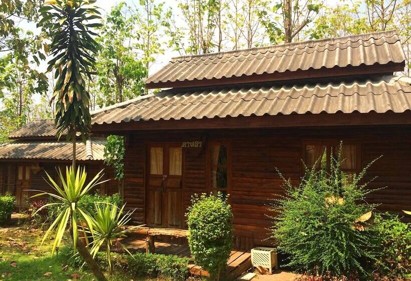 پانسیون Montri Garden House