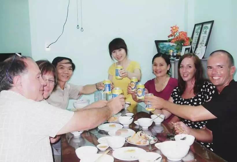 پانسیون Thu Bon Riverside Homestay