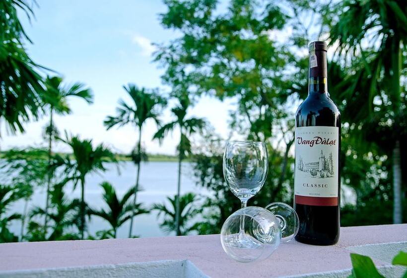 پانسیون Thu Bon Riverside Homestay