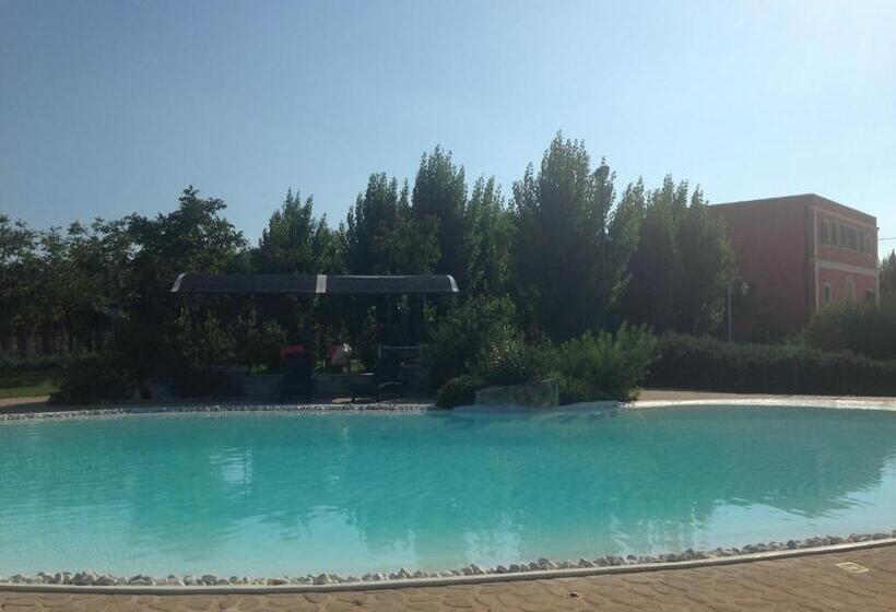 住宿加早餐  Tenuta Monaci La Murra