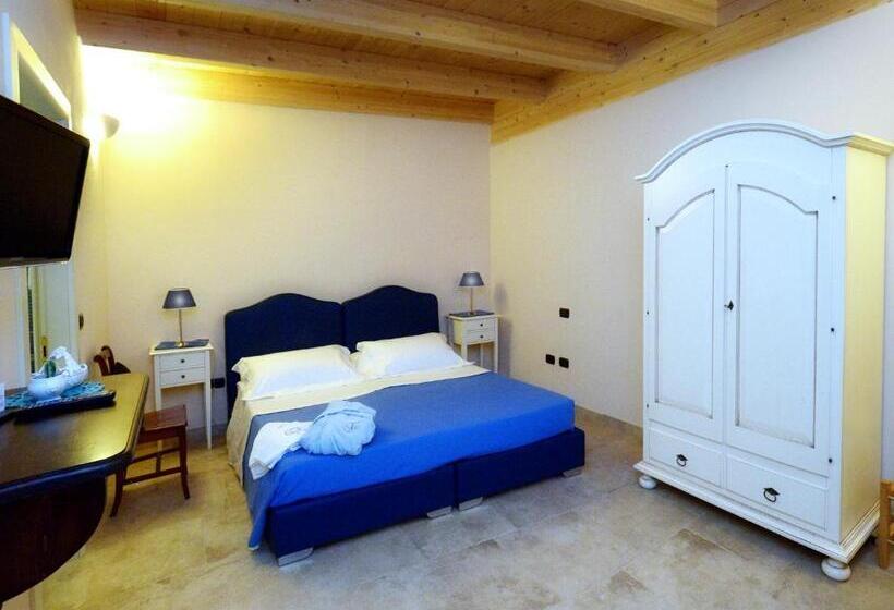 住宿加早餐  Tenuta Monaci La Murra