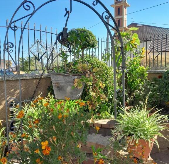 مبيت وإفطار Yellow House