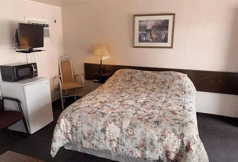 Evergreen Motel